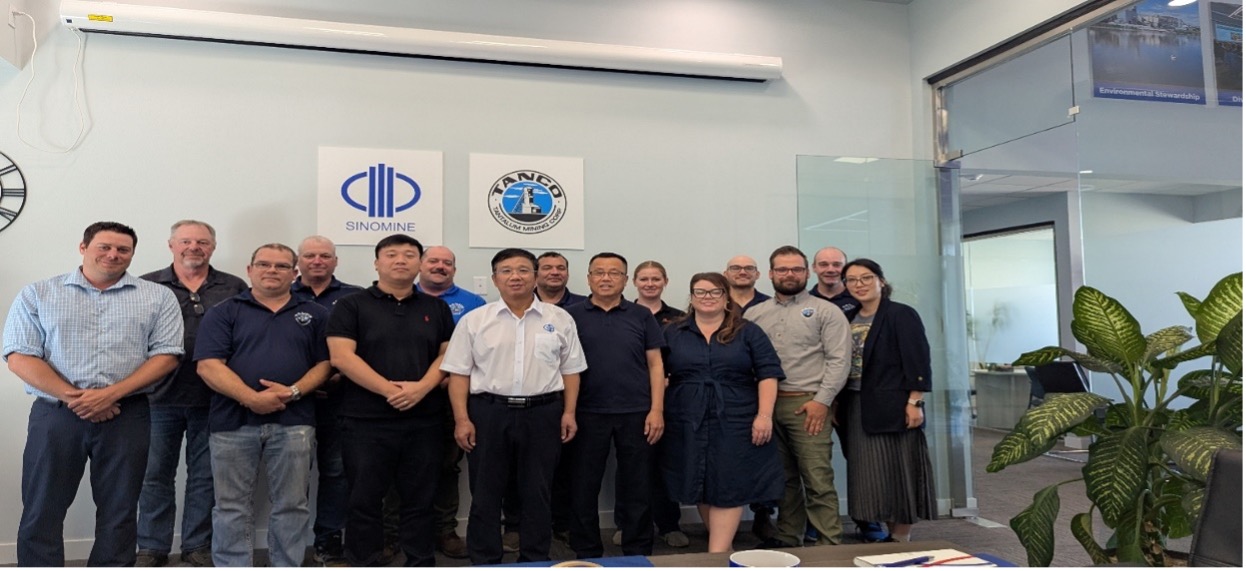 28圈体育集团董事长王平卫到加拿大 TANCO矿山检查调研